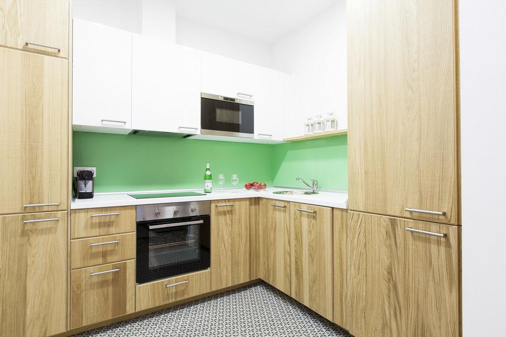 Aspasios Urquinaona Apartamento